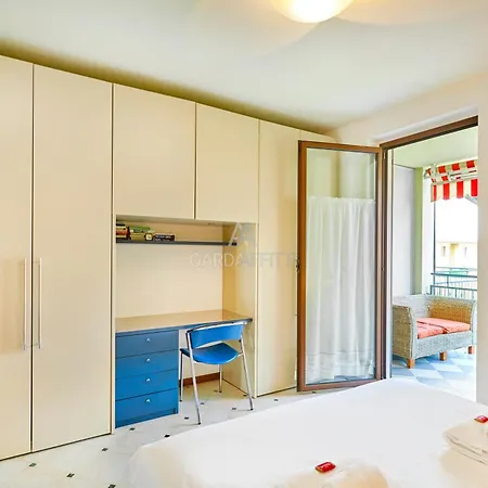 Апартаменты Lakeside - Vista Nel Cuore Di