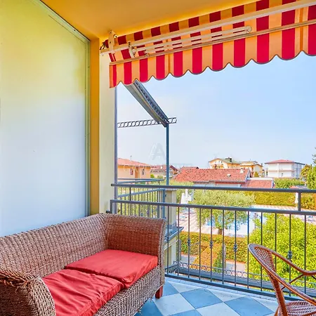 Апартаменты Lakeside - Vista Nel Cuore Di Сирмионе